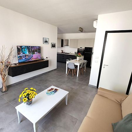 La Dama Di Loto Apartment Lecce Ngoại thất bức ảnh